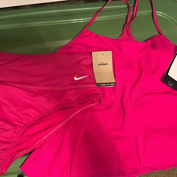 Nike Swim Tankini - Picture 1 of 7